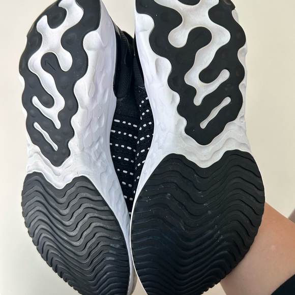 NIKE REACT PHANTOM - Picture 7 of 7